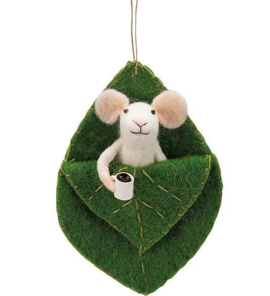 Ornament: White Mouse in Tea Leaf