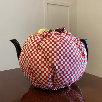 Wrap-Around Tea Cozy: Farmhouse Ducks/Checkered Reversible
