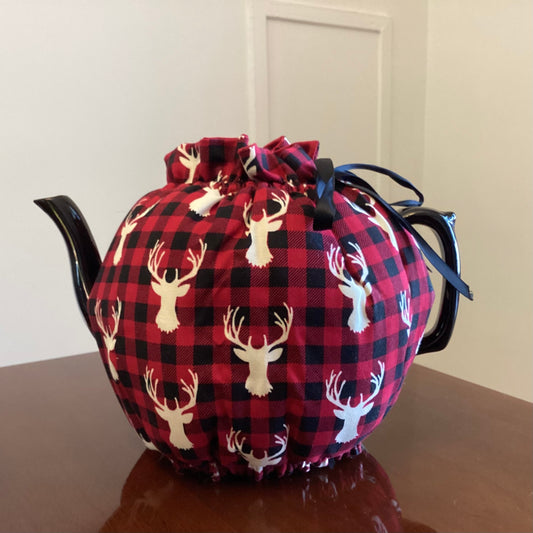 Wrap-Around Tea Cozy: Plaid Stag/Red Reversible