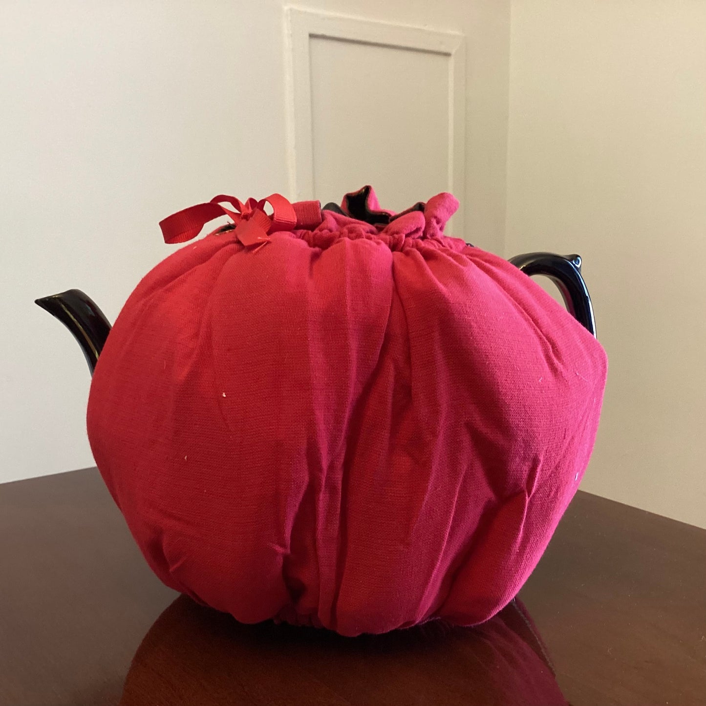 Wrap-Around Tea Cozy: Red & Green Tartan/Red Reversible