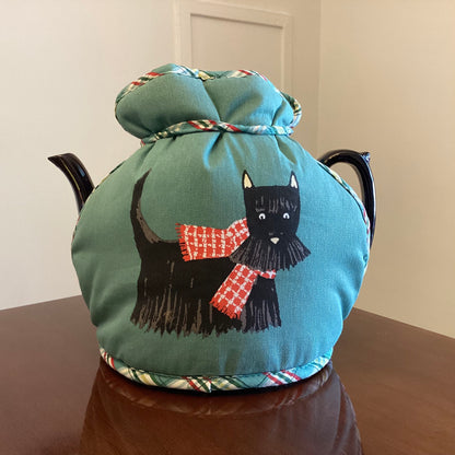 Wrap-Around Tea Cozy: Scottie Dog