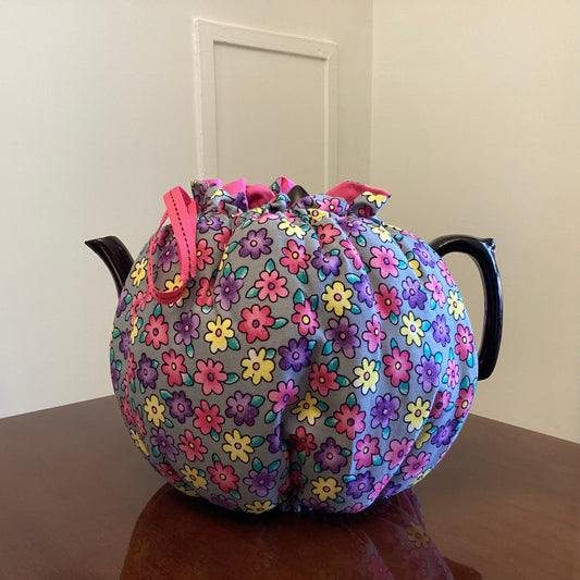 Wrap-Around Tea Cozy: Wildflowers on Grey/Pink Reversible